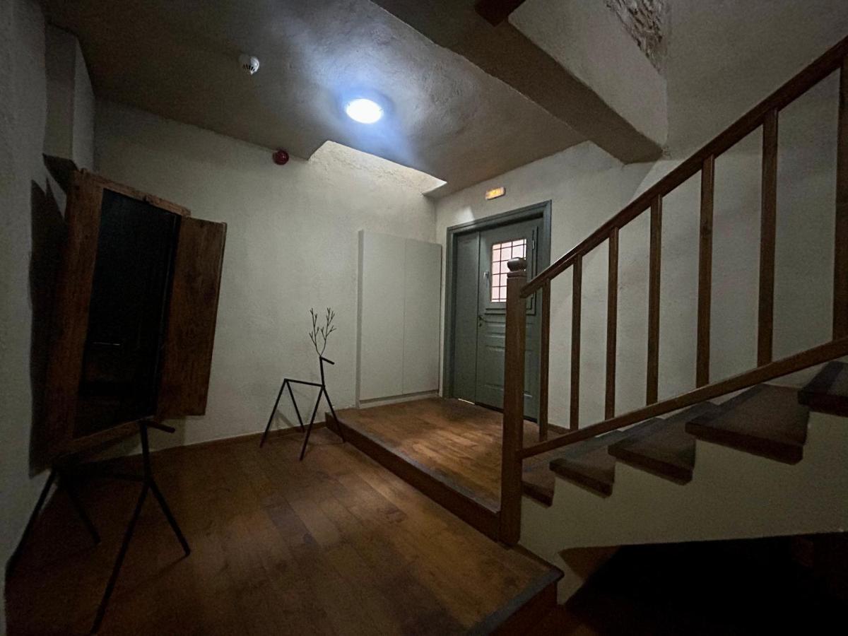 Pritanio Hotel Polidhroson Bagian luar foto