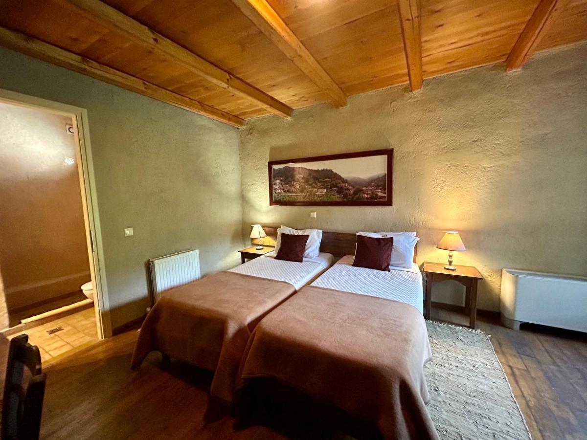 Pritanio Hotel Polidhroson Bagian luar foto