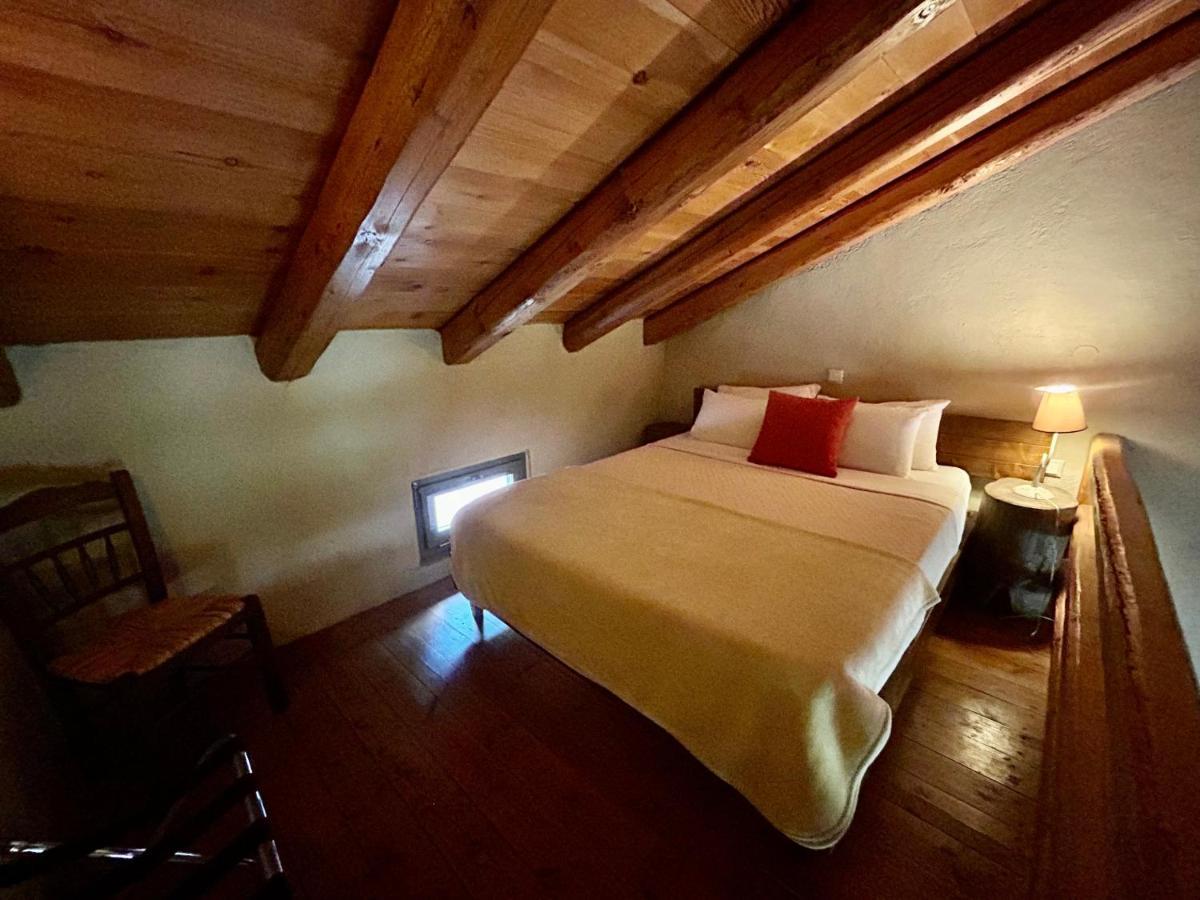 Pritanio Hotel Polidhroson Bagian luar foto